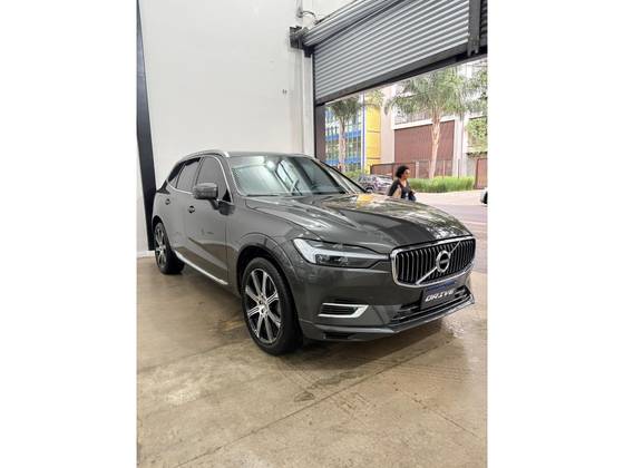 VOLVO XC60 2.0 T8 HYBRID INSCRIPTION AWD GEARTRONIC VOLVO XC60 2.0 T8 HYBRID INSCRIPTION AWD GEARTRONIC